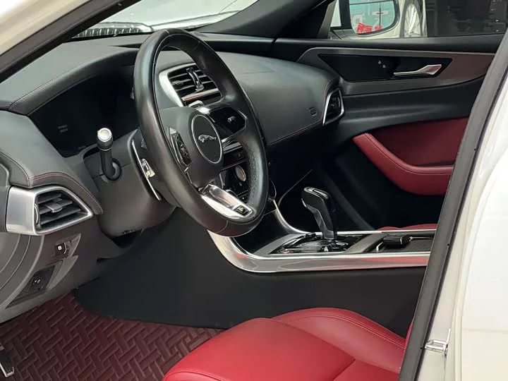 Jaguar XEL