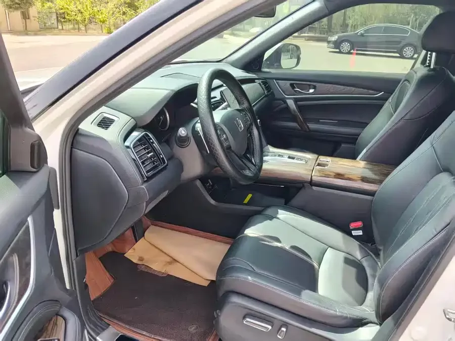 Honda UR-V