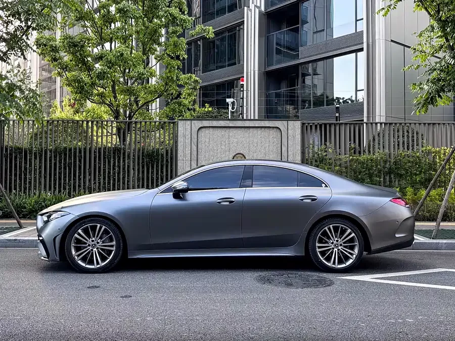 Mercedes Benz CLS