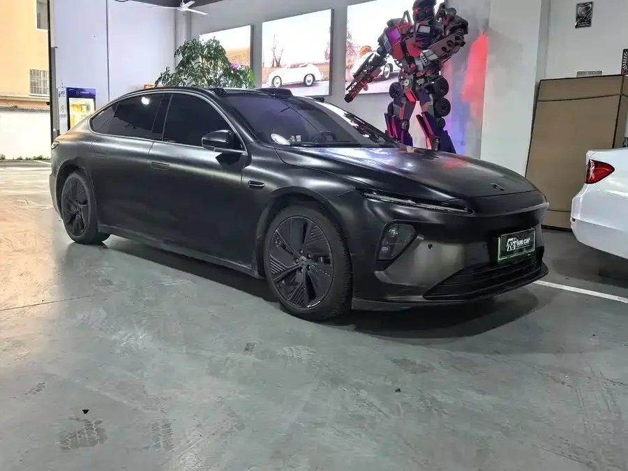 NIO ET7