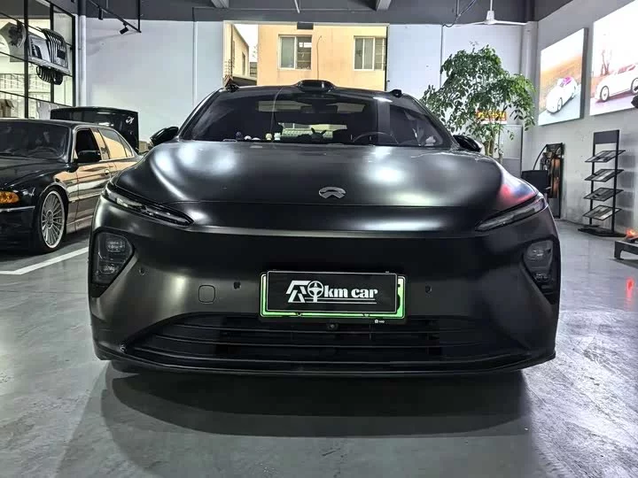 NIO ET7