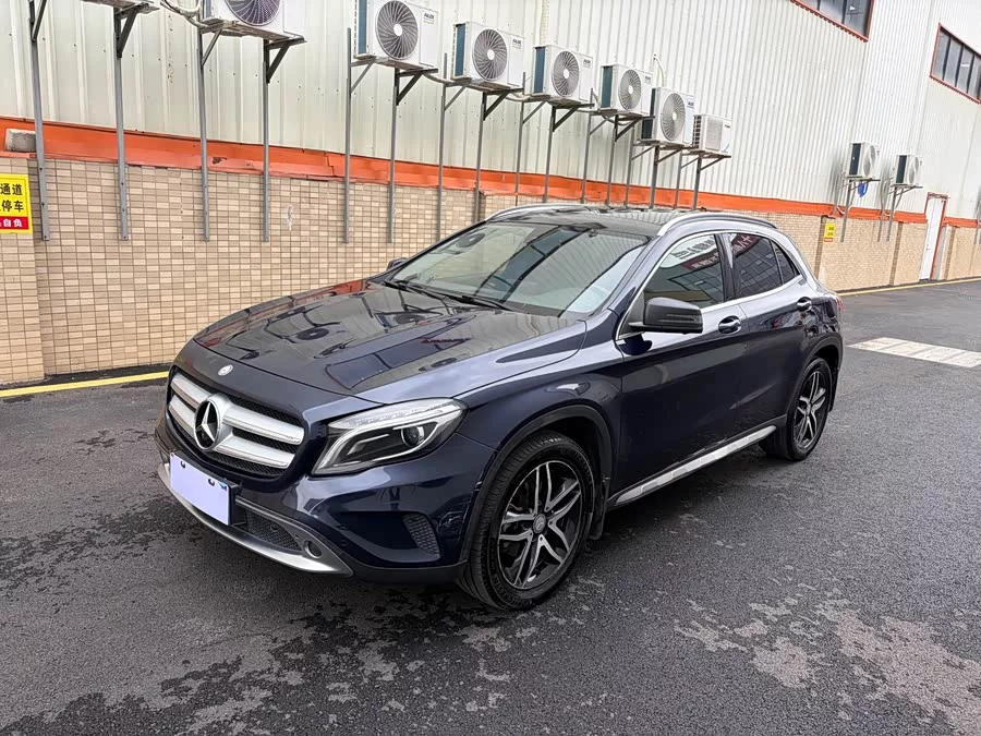 Mercedes Benz GLA