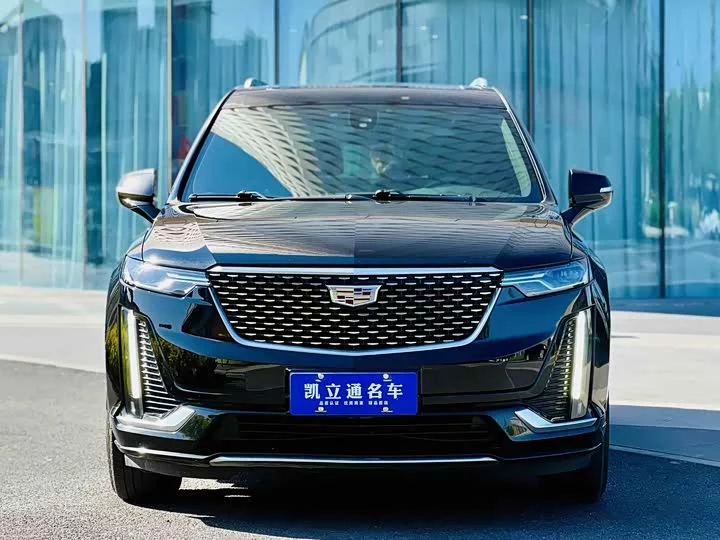Cadillac XT6