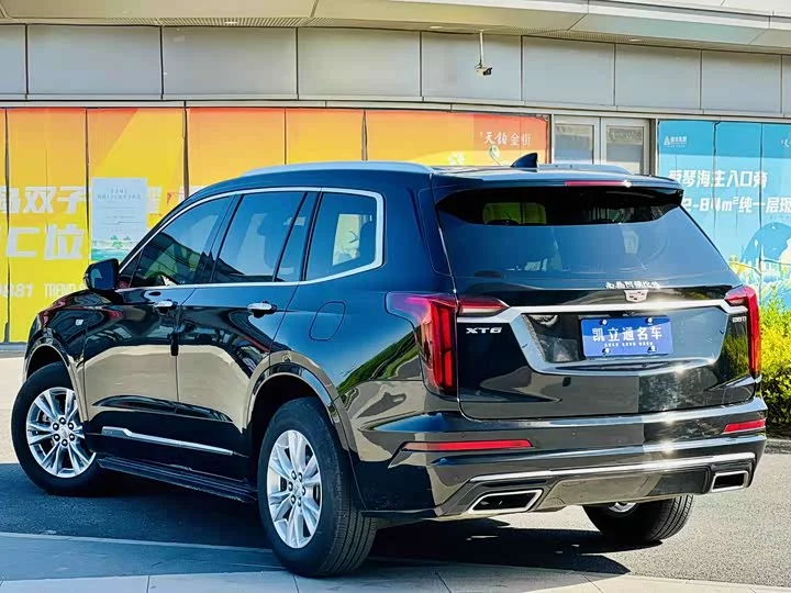 Cadillac XT6
