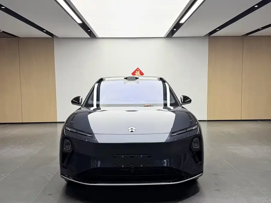 NIO ET9
