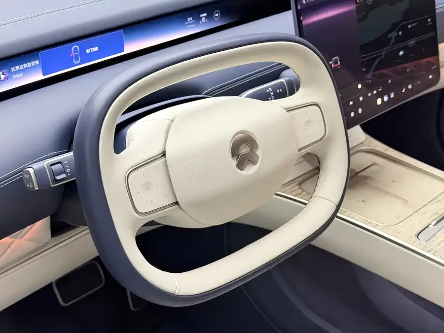 NIO ET9