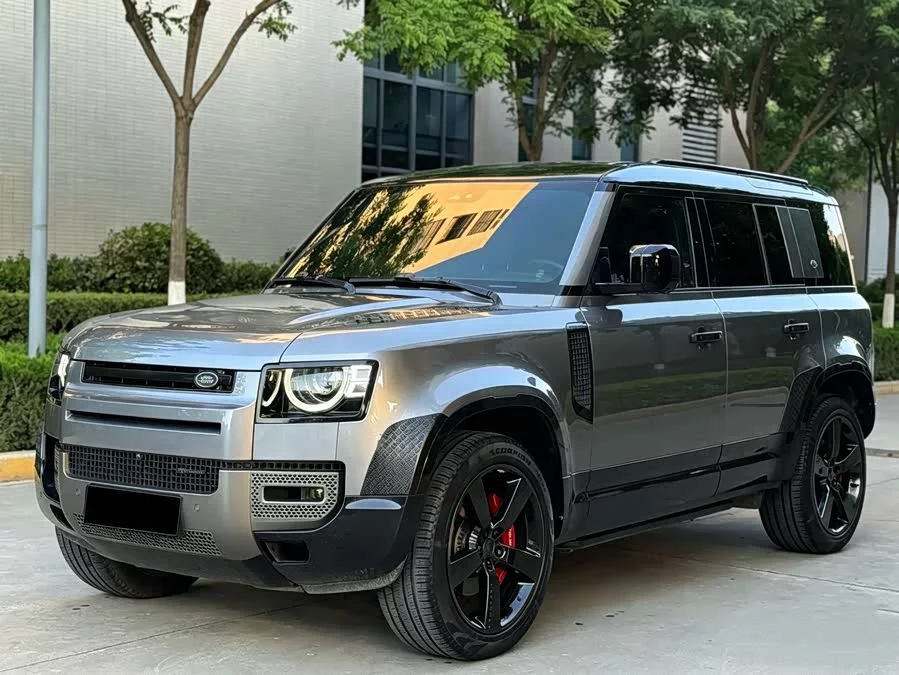 Land Rover guard