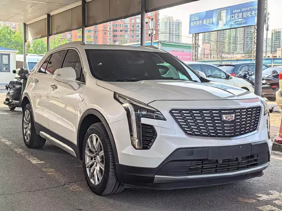 Cadillac XT4