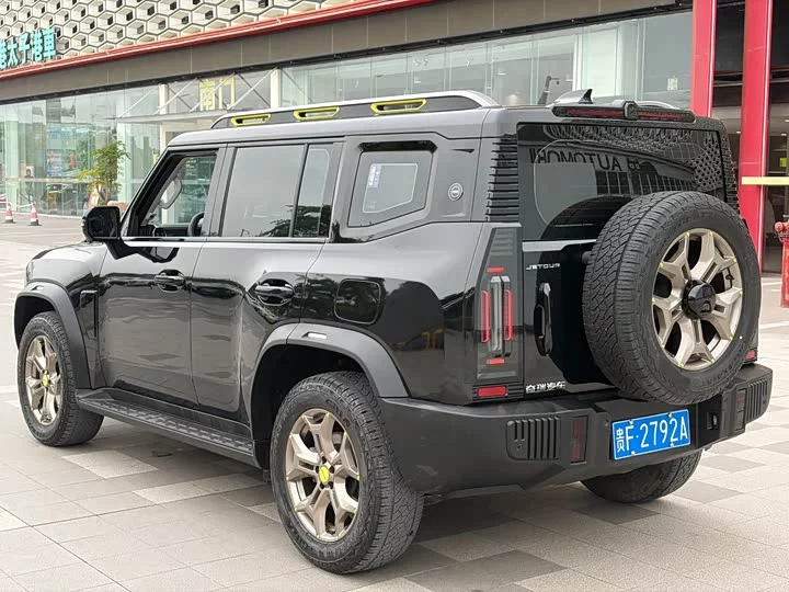Jetour traveler
