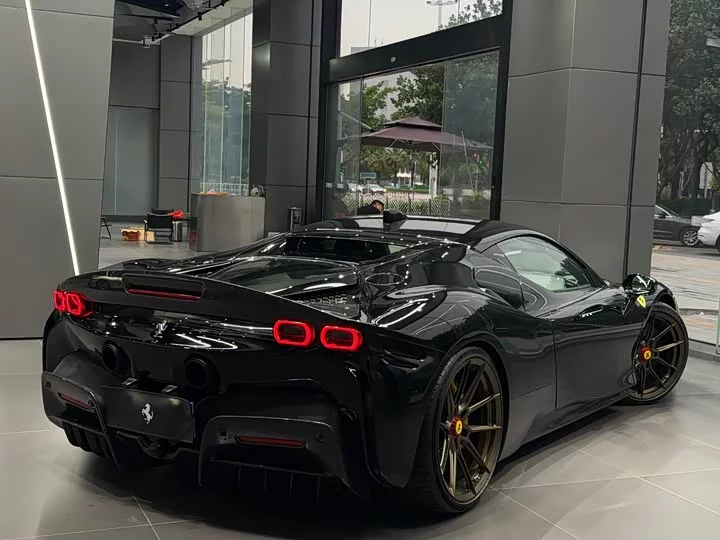 ferrari SF90