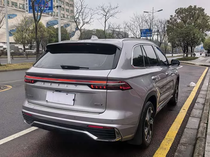 Geely Xingyue L