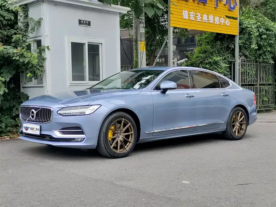 Volvo S90
