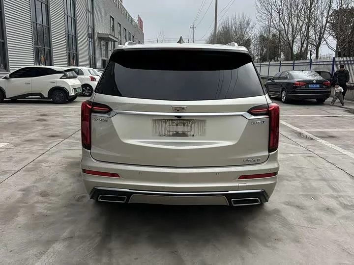 Cadillac XT6