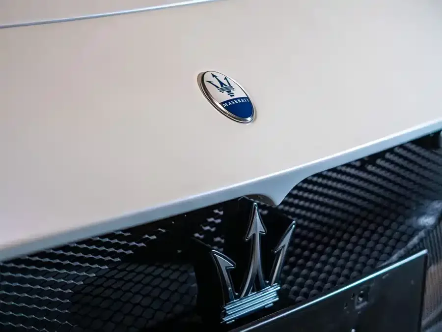 Maserati MC20