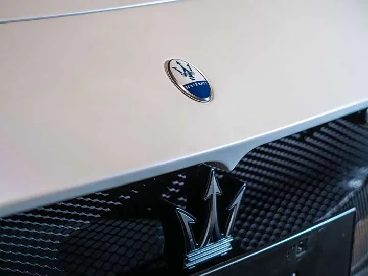 Maserati MC20