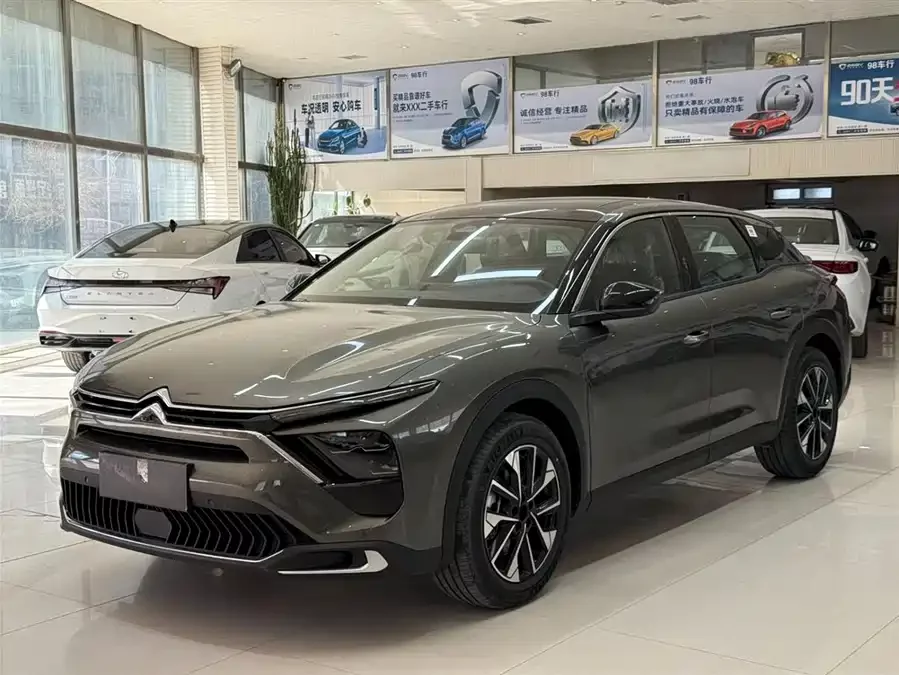 Citroën Versailles C5 X