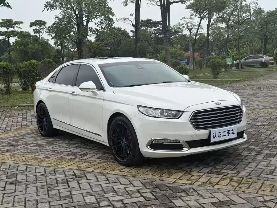 Ford Taurus