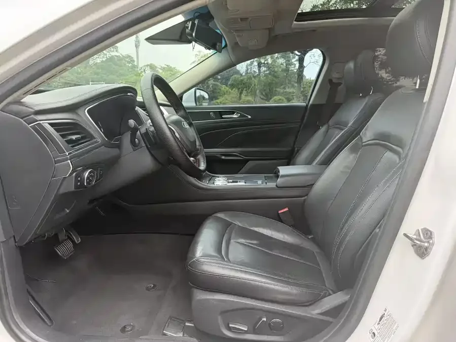 Ford Taurus