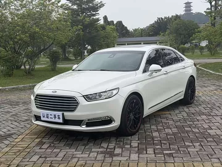 Ford Taurus