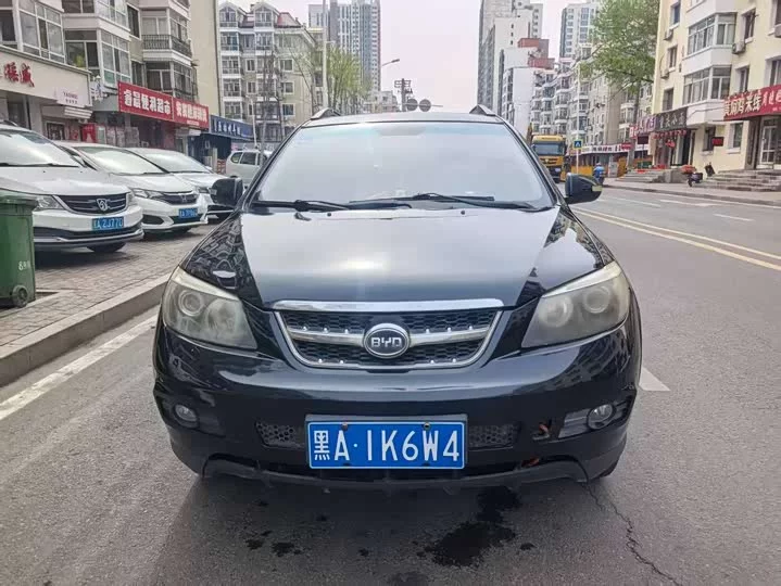 BYD S6