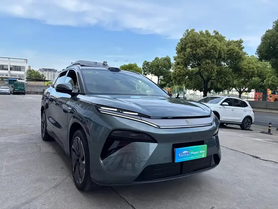 BYD Tang L