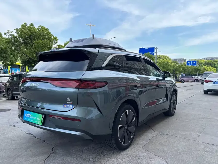 BYD Tang L