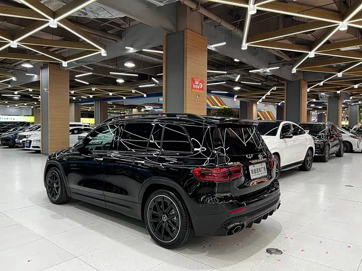 Mercedes-Benz GLB AMG