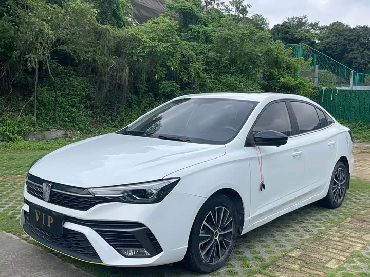 Roewe i5