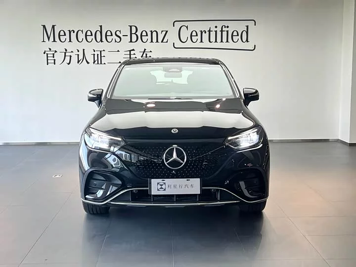 Mercedes-Benz EQE SUV