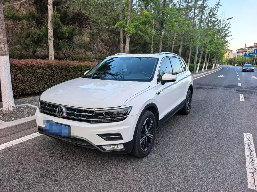 Volkswagen Tiguan L