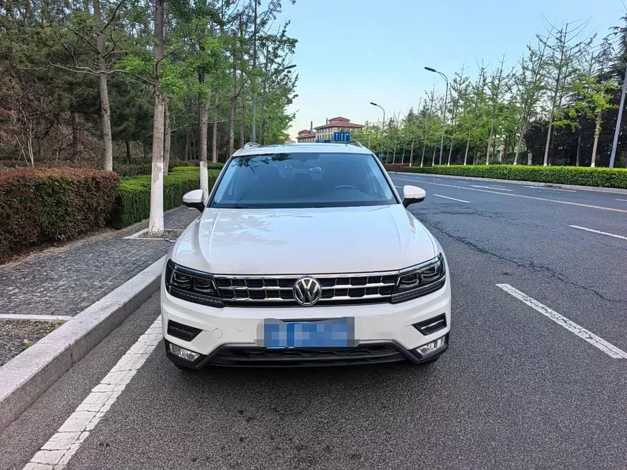 Volkswagen Tiguan L