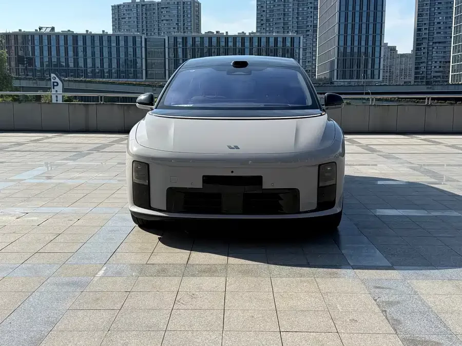 Li Ideal i8