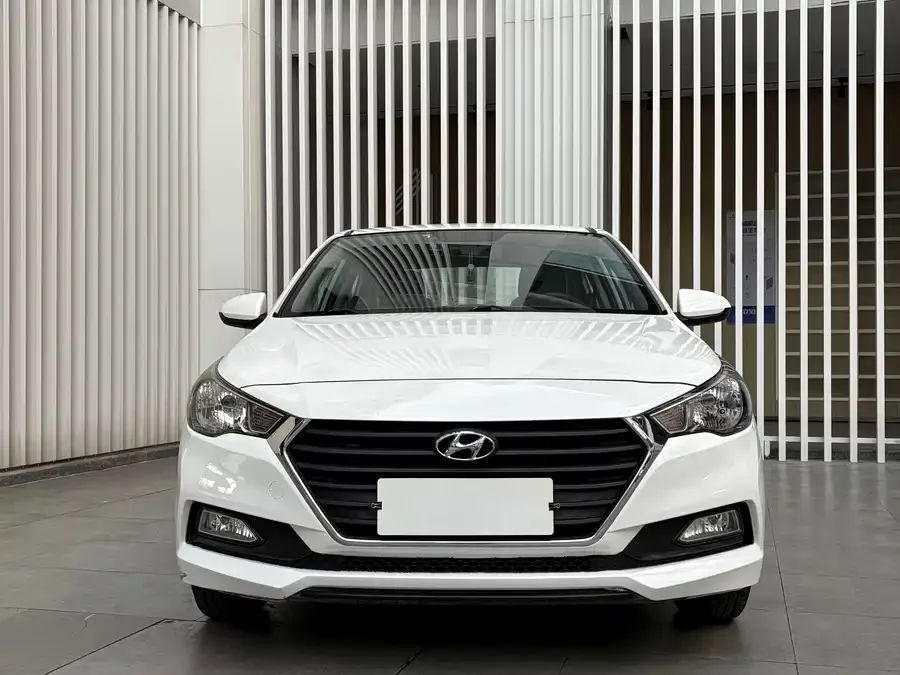 Hyundai Elantra / Celesta