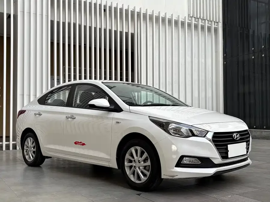 Hyundai Elantra / Celesta