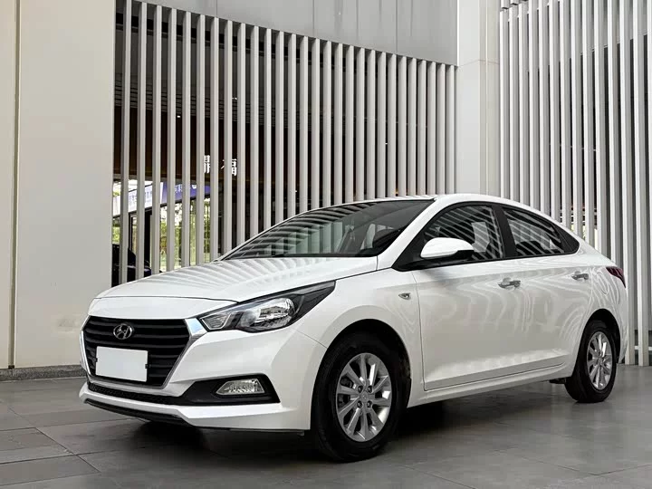 Hyundai Accept