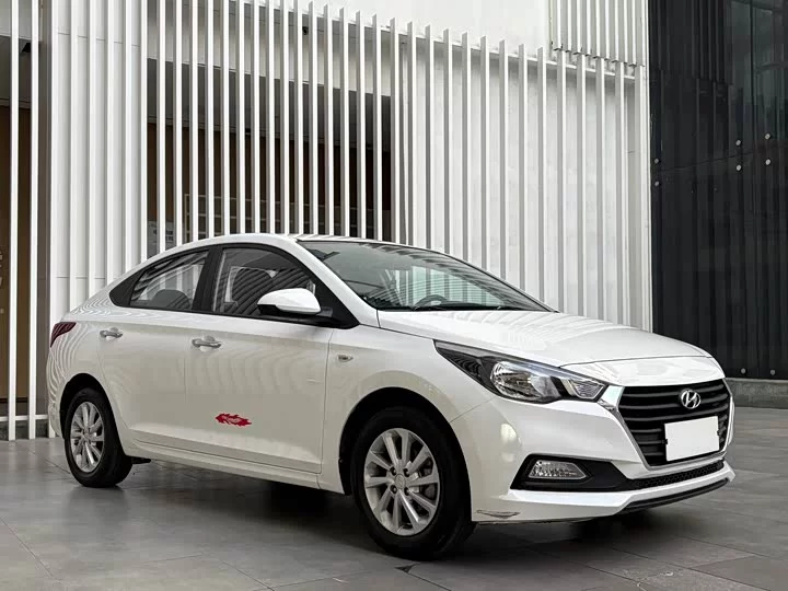 Hyundai Accept