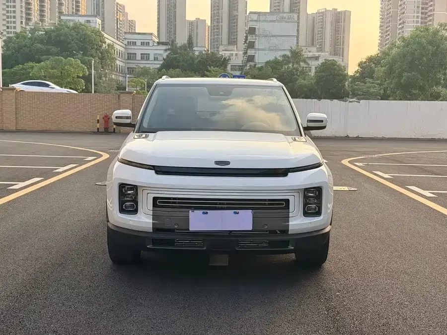 Geely ICON