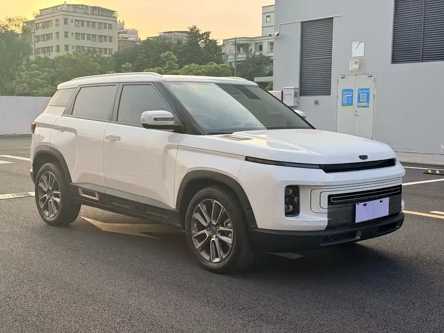 Geely ICON