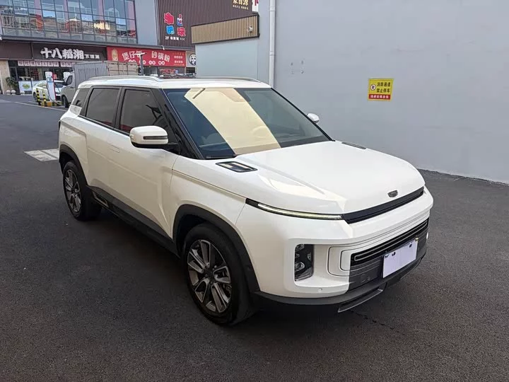 Geely ICON