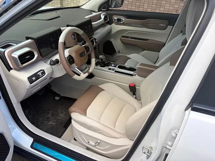Geely ICON