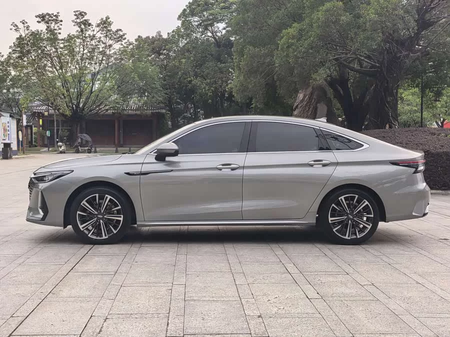 Chery Arrizo 8