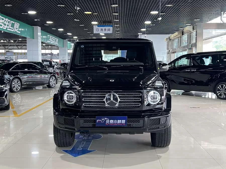 Mercedes Benz G-rated