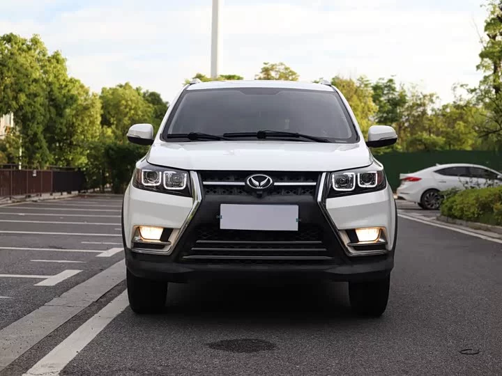BAIC S3