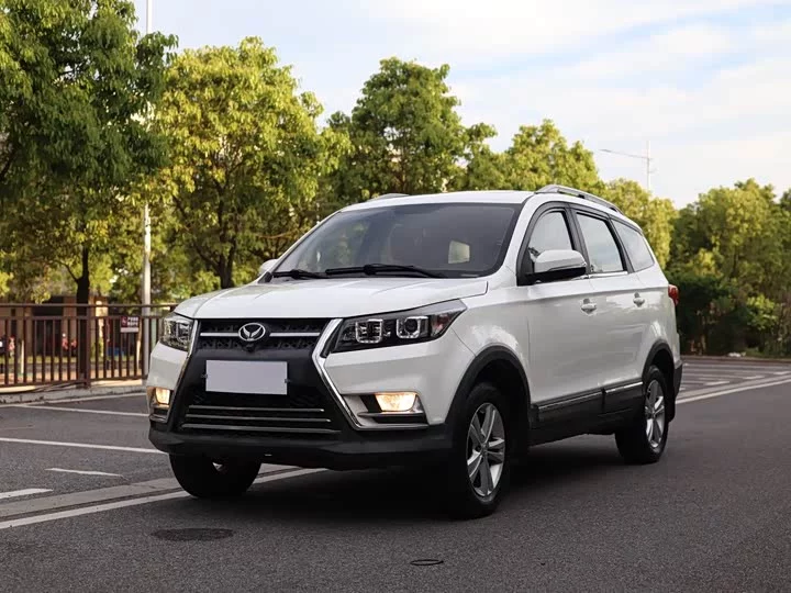 BAIC S3