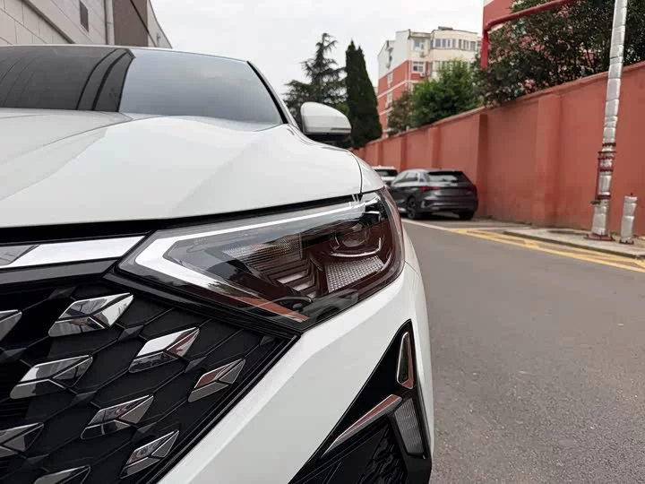 Jetta VS5