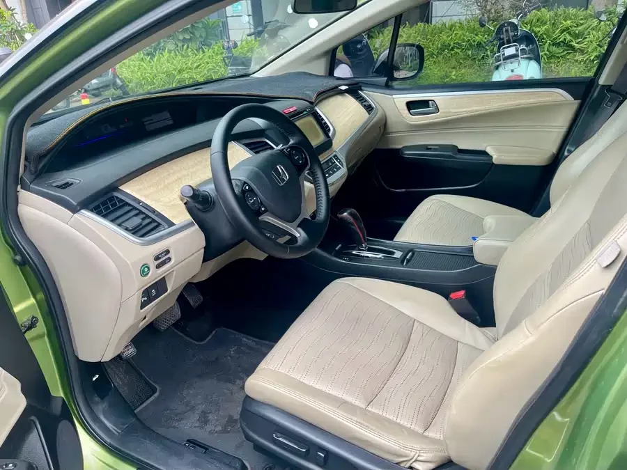 Honda Jade