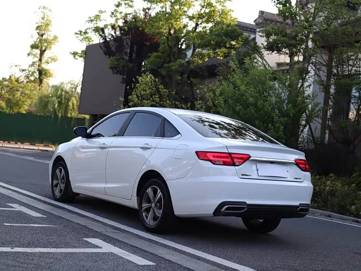 Geely Emgrand GL
