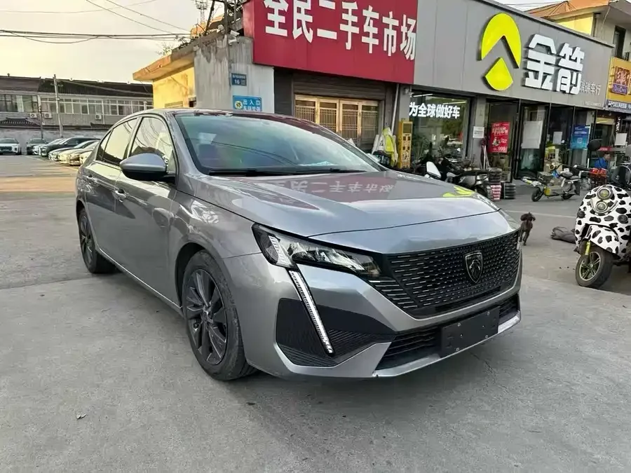 Peugeot 408