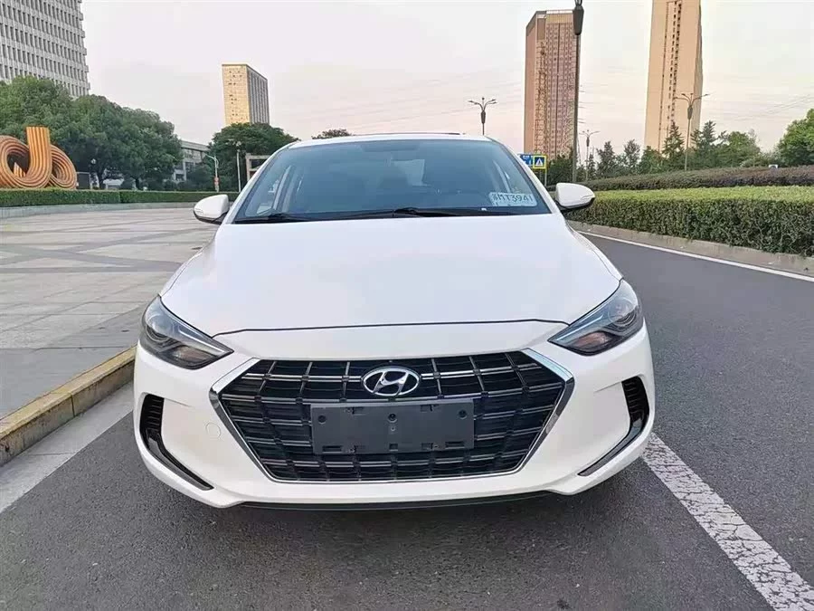 Hyundai elantra
