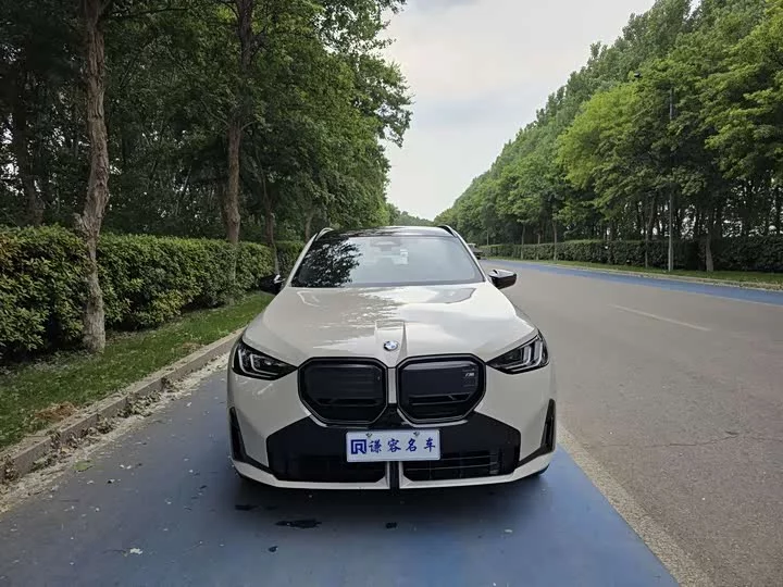BMW X3 M50